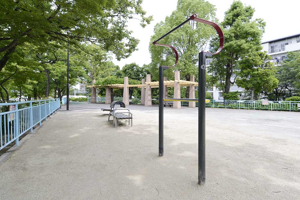 kuriroku-training-4 健康器具コーナー(栗六公園)