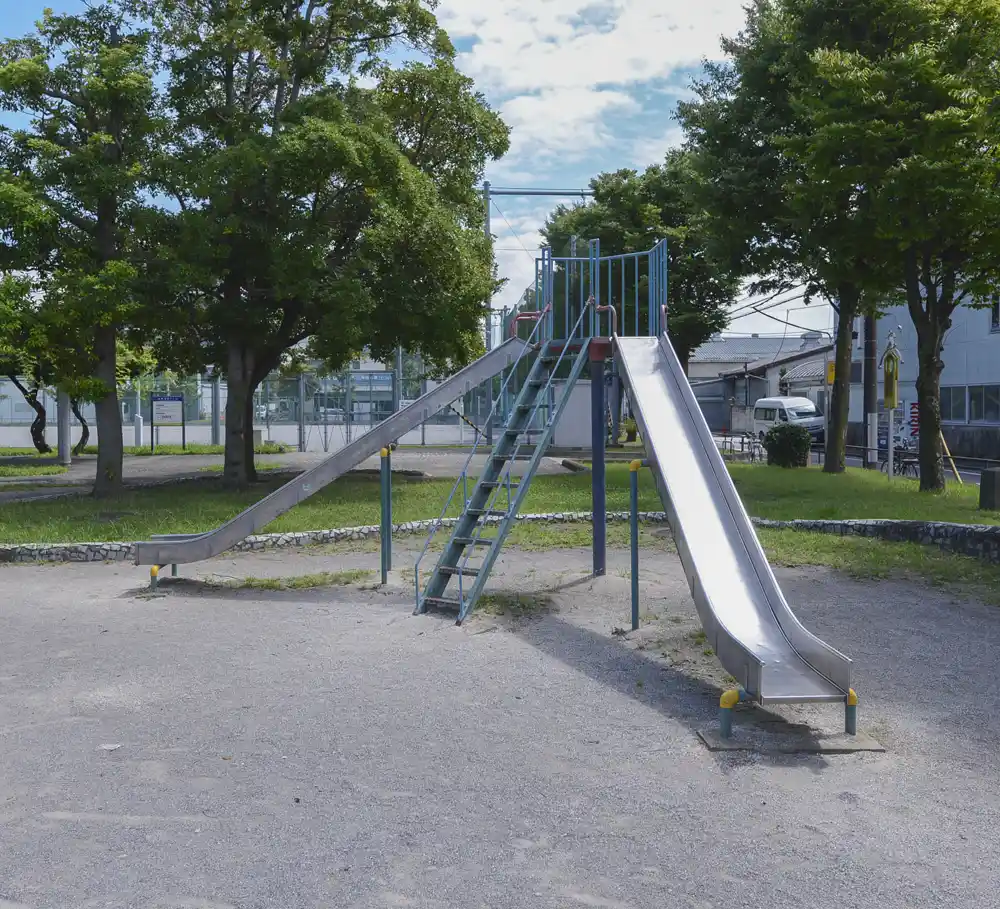 南椿公園の滑り台