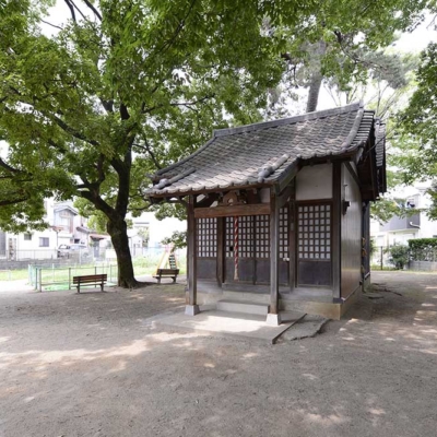 舎人諏訪神社（舎人二丁目児童遊園の敷地内）