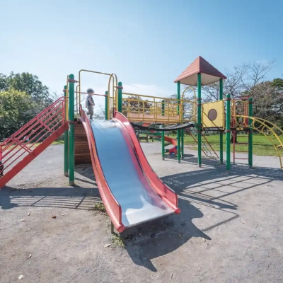 水元公園の雑木の丘エリアにあるコンビネーション遊具