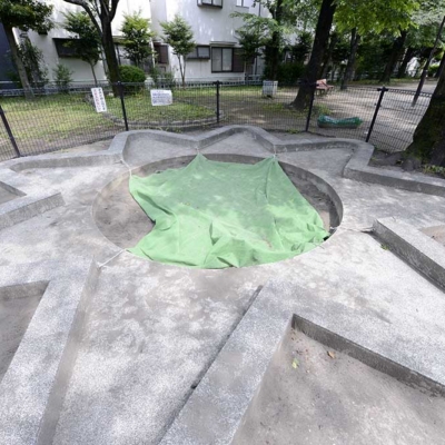 砂場（六木中央公園）