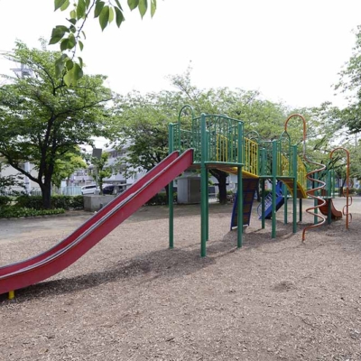 コンビネーション遊具（六木中央公園）