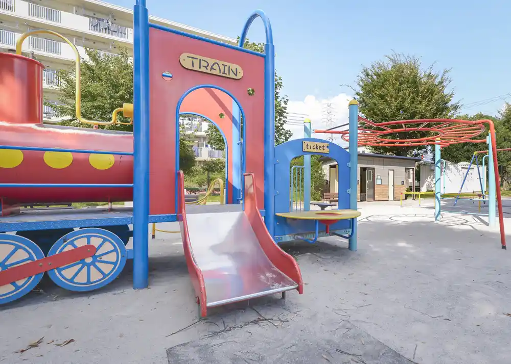 nakamichi-playground-equipment-2 葛飾区中道公園にある汽車風のコンビネーション遊具