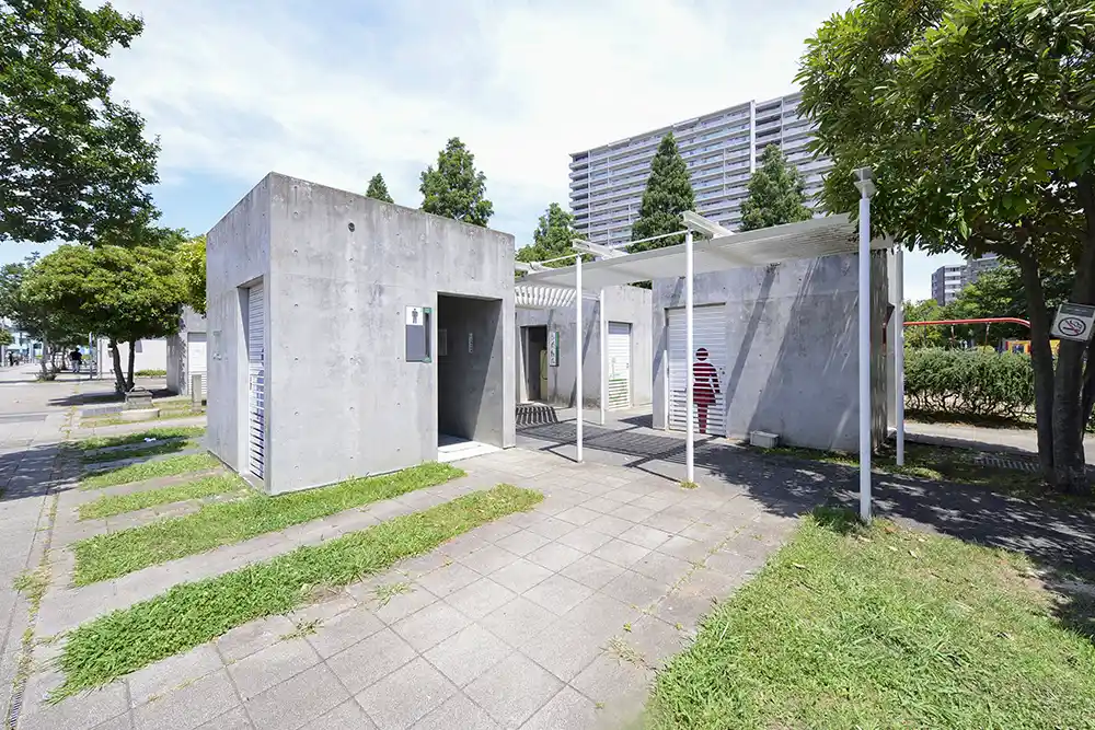 トイレ（西新井さかえ公園）