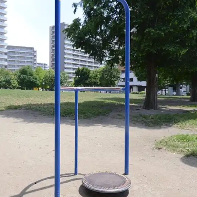 ツイストボード（西新井さかえ公園）