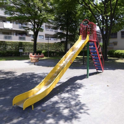 滑り台（西保木間公園）