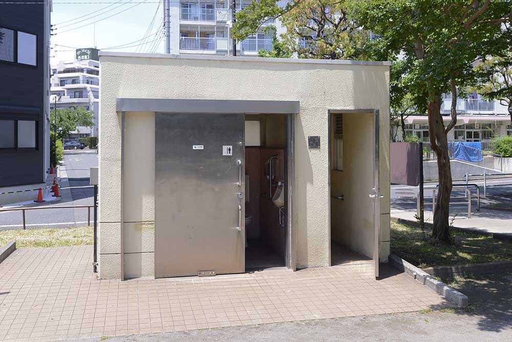 トイレ（西保木間公園）