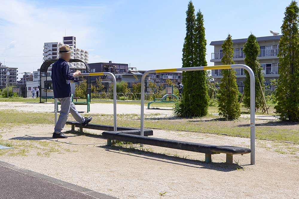 健康器具（中央本町三丁目のびのび広場）
