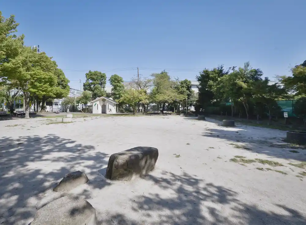 足立区立小台公園にある多目的広場