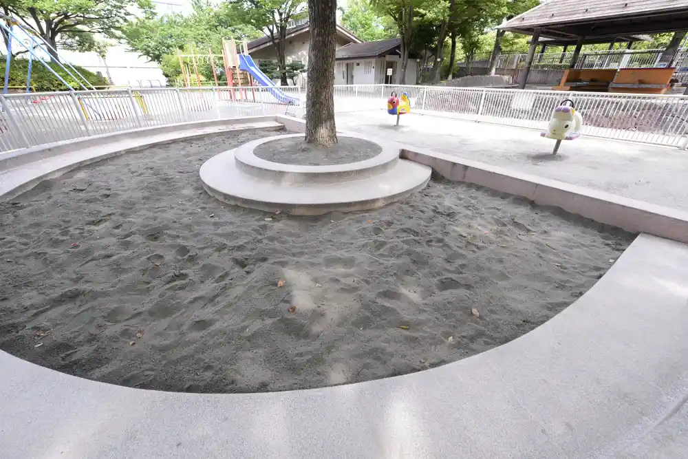 ooyata-playground-equipment-3 砂場(大谷田公園)
