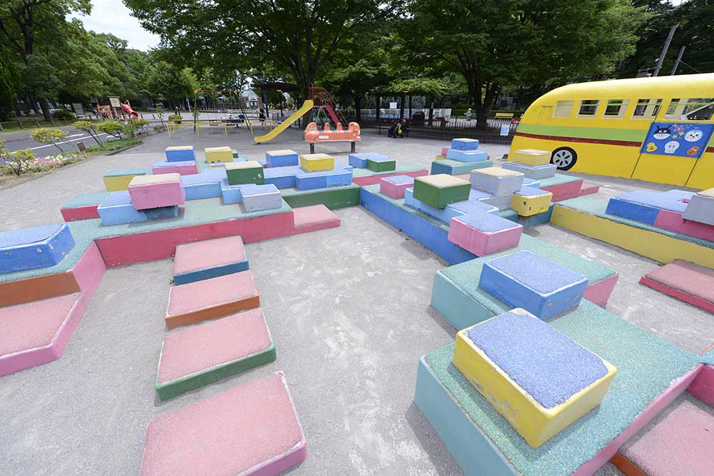 ooyatam-playground-equipment-2 段差登り遊具(大谷田南公園)