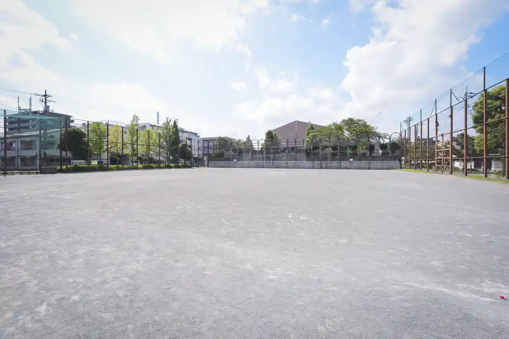 押部公園のグラウンド