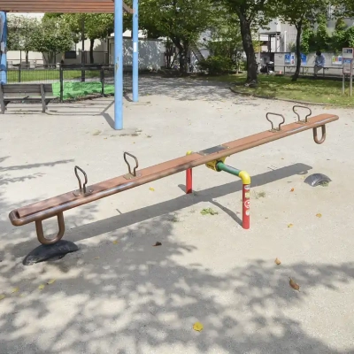 oshibe-playground-equipment-2 押部公園のシーソー