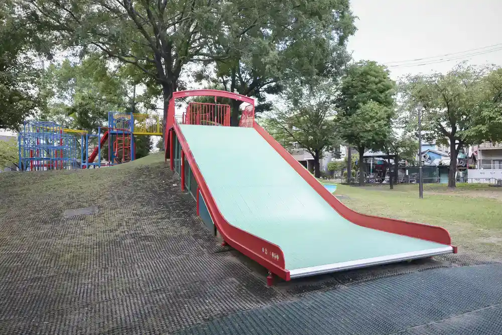 oshibe-playground-equipment-4 押部公園の大きな滑り台