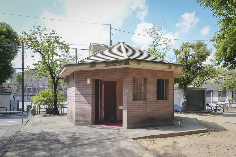 oshibe-toilet-1 押部公園のトイレ