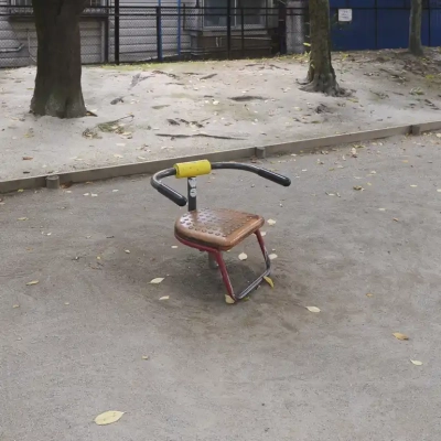 oshibe-training-3 押部公園の腰回しイス