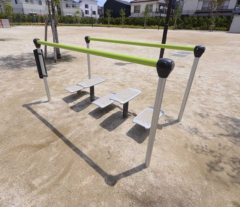 段差ステップ（令和伊興本町公園）