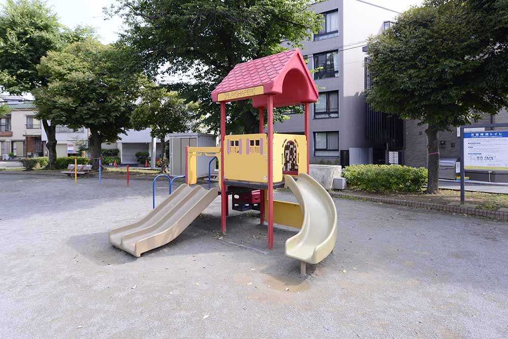 コンビネーション遊具（綾南公園）