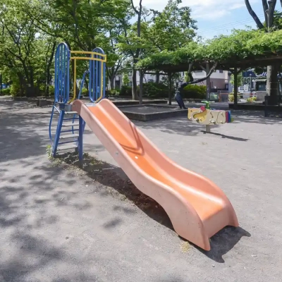 sano-playground-equipment-5 幼児用滑り台|足立区にある佐野公園