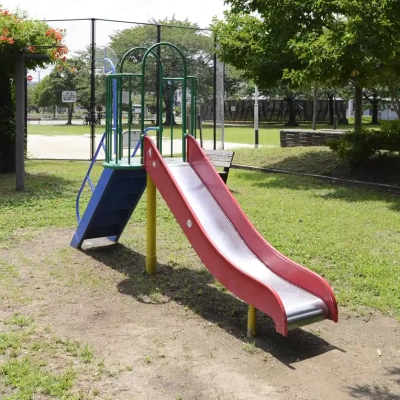 皿沼公園の滑り台