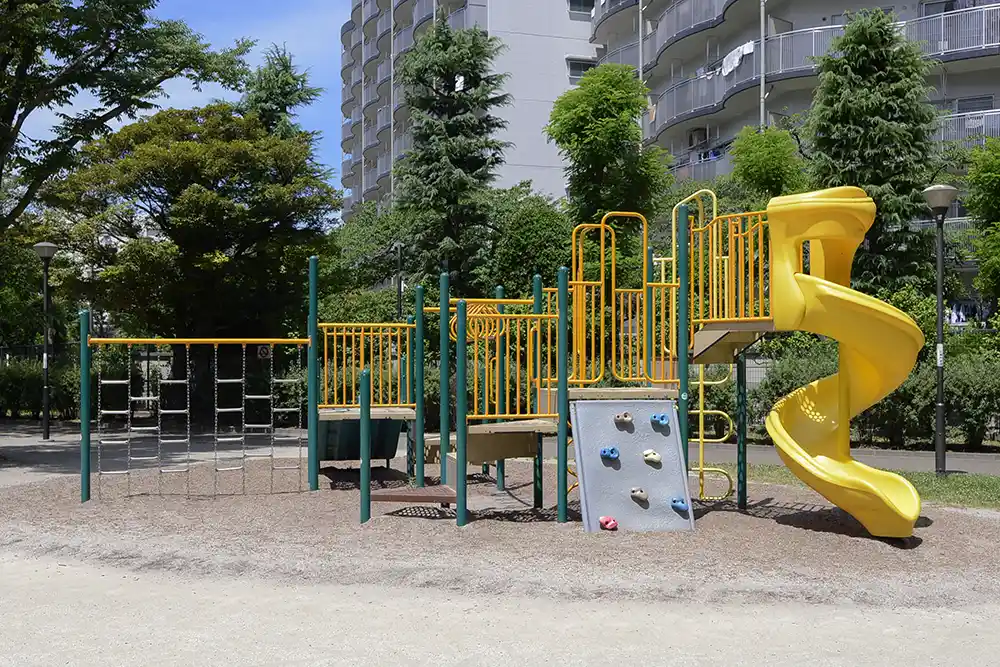 コンビネーション遊具（関屋公園）