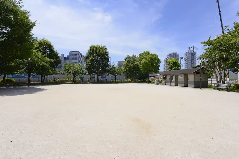 多目的広場（関屋公園）