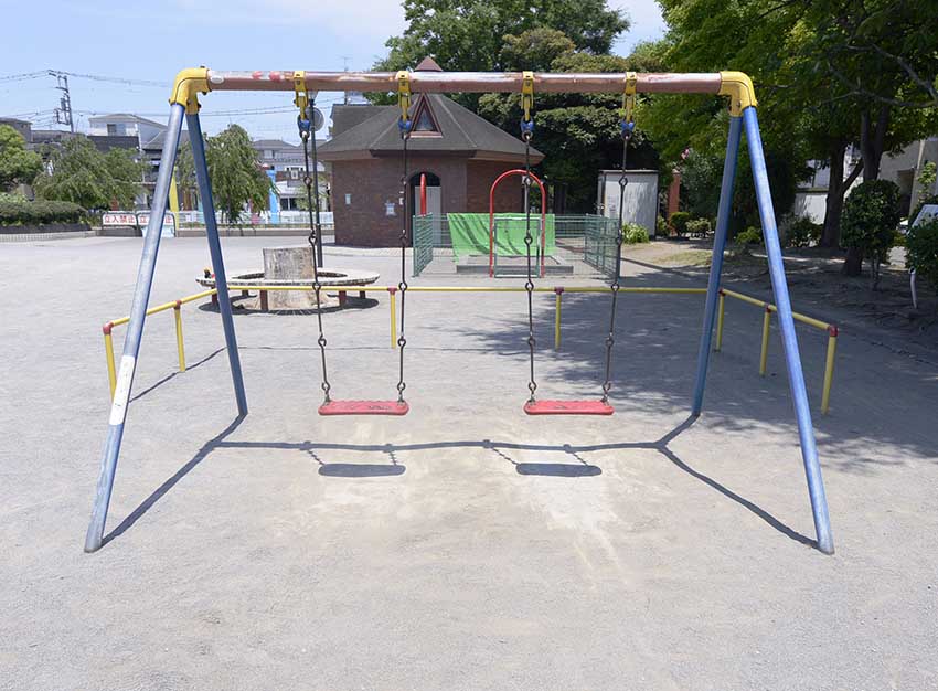 ブランコ（千住公園）