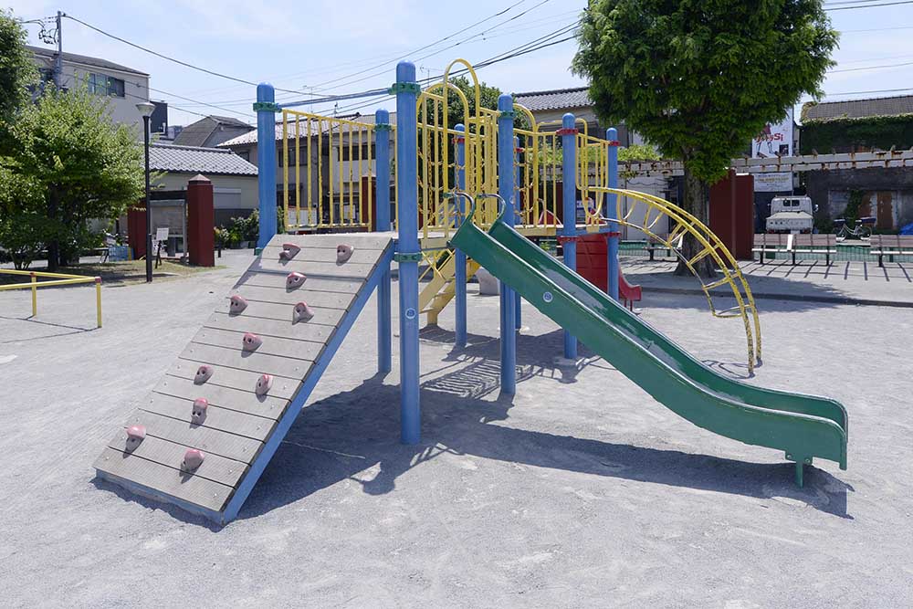 コンビネーション遊具（千住公園）