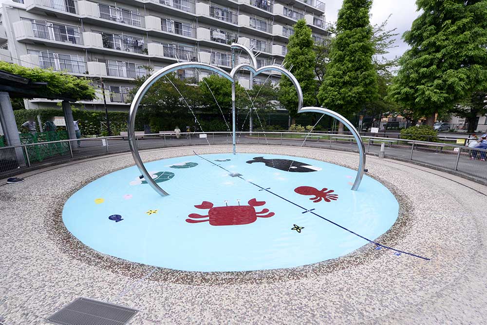 じゃぶじゃぶ池（千住旭公園）