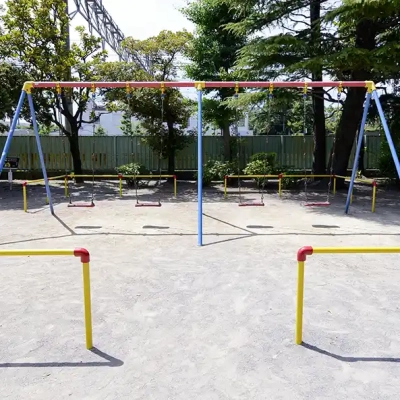 senjuhigashimachi-playground-equipment-3 ブランコ(千住東町公園)