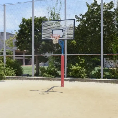 senjusakura-square-2 バスケットボールのゴール(千住桜木町公園)