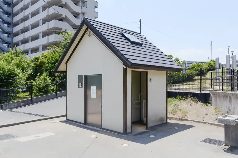 senjusakura-toilet-1 トイレ(千住桜木町公園)