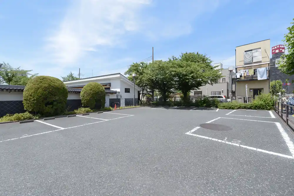 駐車場（千住スポーツ公園）