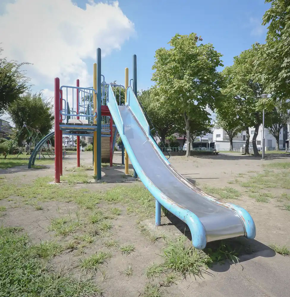 鹿浜東公園のコンビネーション遊具