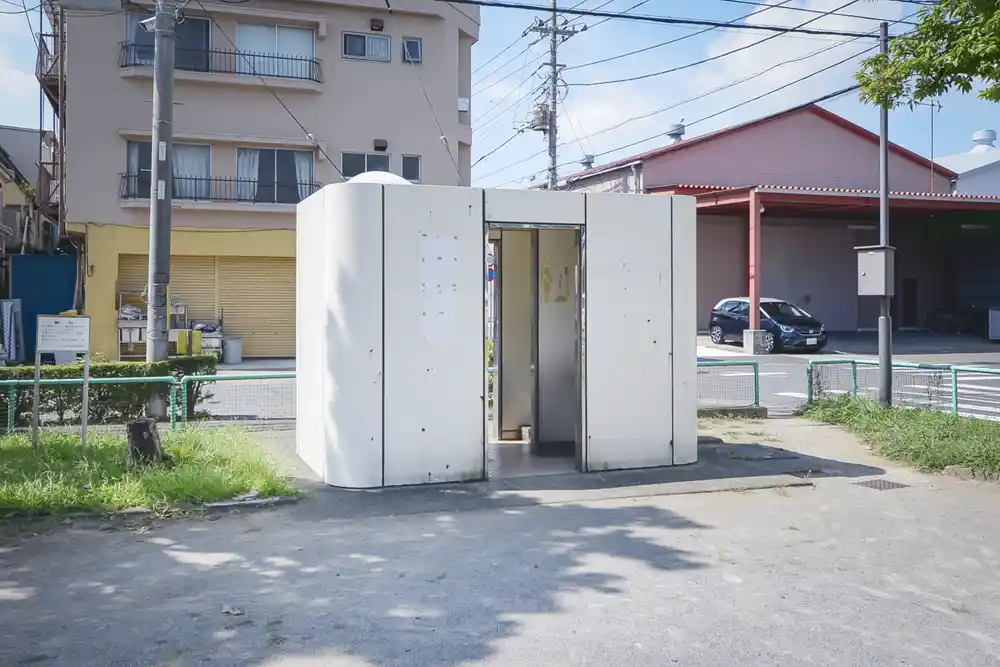 鹿浜東公園のトイレ