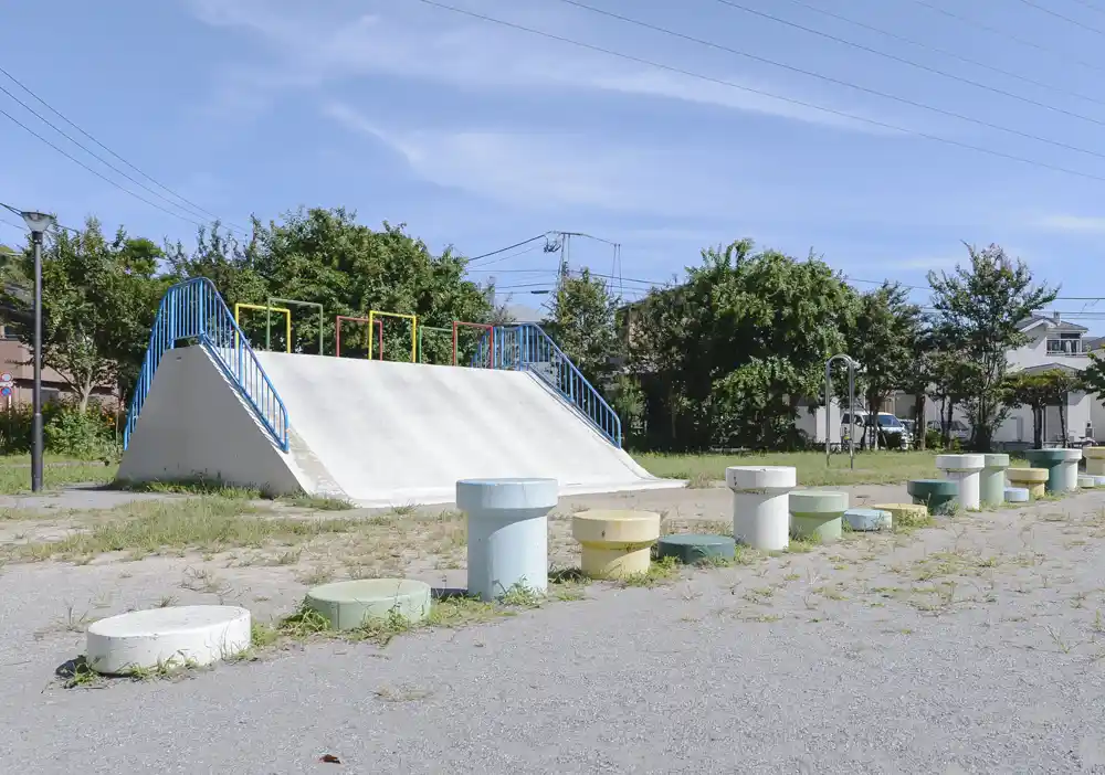 島糀屋公園の遊具コーナー