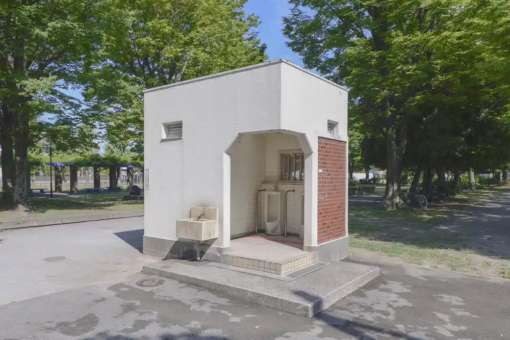 島糀屋公園のトイレ