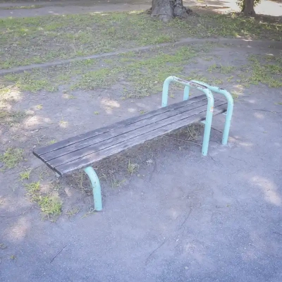 島糀屋公園の腹筋ベンチ