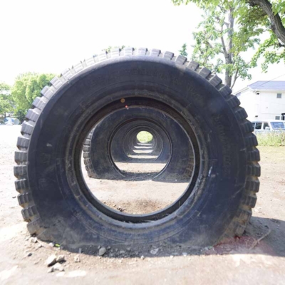 タイヤ遊具（島根公園）