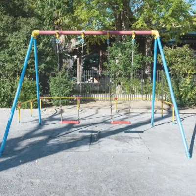 砂原第一公園にあるブランコ