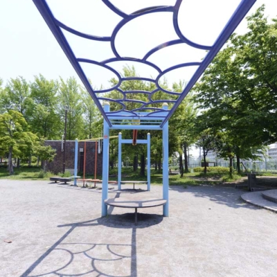 うんてい遊具（総合スポーツセンター公園）