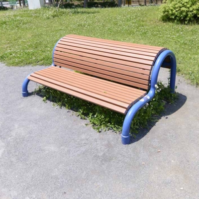 背伸ばしベンチ（総合スポーツセンター公園）