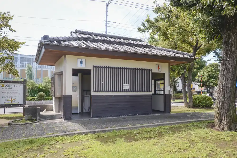 suwakinishi-toilet-1 諏訪木西公園のトイレ