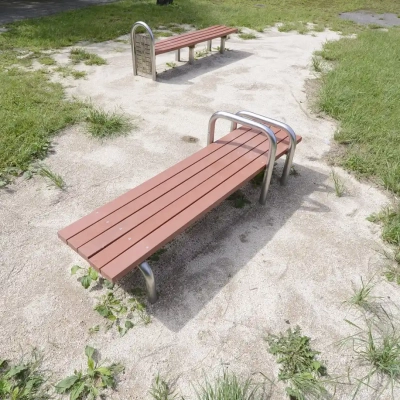 suwakinishi-training-3 諏訪木西公園の腹筋ベンチ