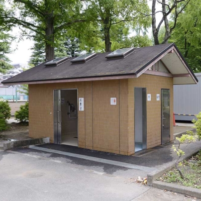 syoubu-toilet-1 幼児コーナー側のトイレ(しょうぶ沼公園)