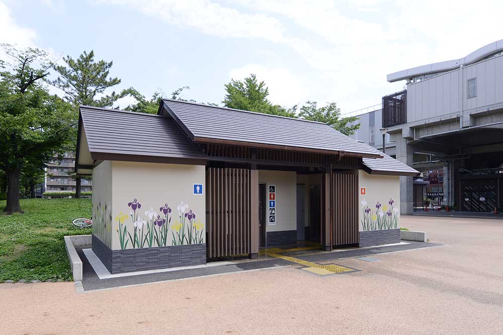 syoubu-toilet-3 駅側のトイレ(しょうぶ沼公園)