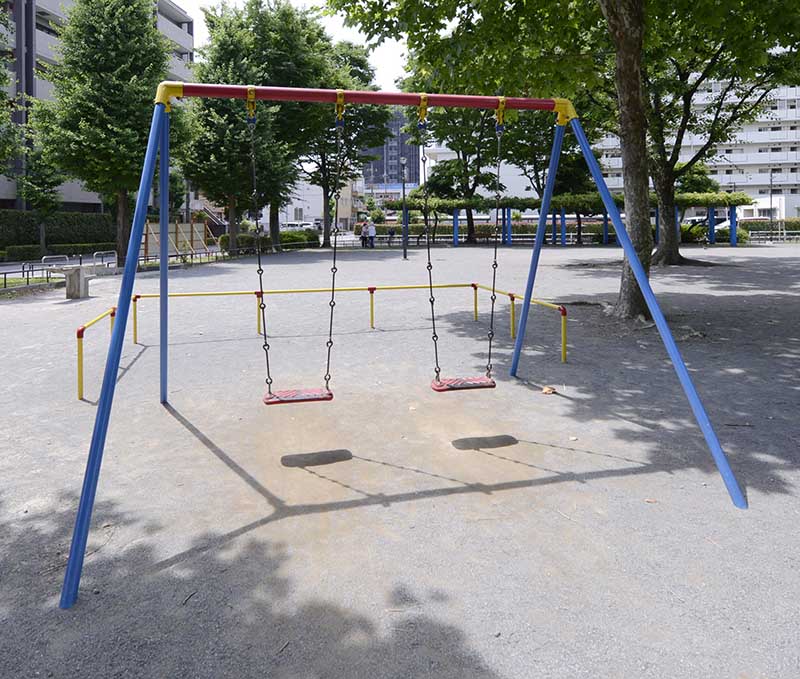 takenoduka1-playground-equipment-3 ブランコ(竹の塚第一公園)