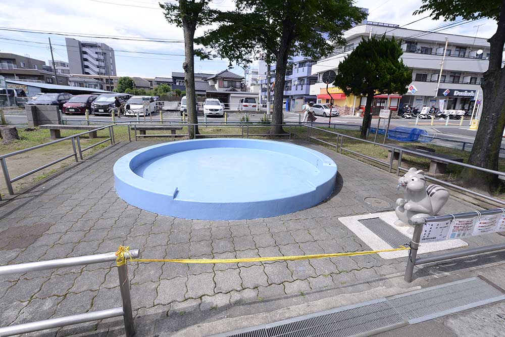 takenoduka3-jabujabu-1 じゃぶじゃぶ池(竹の塚第三公園)