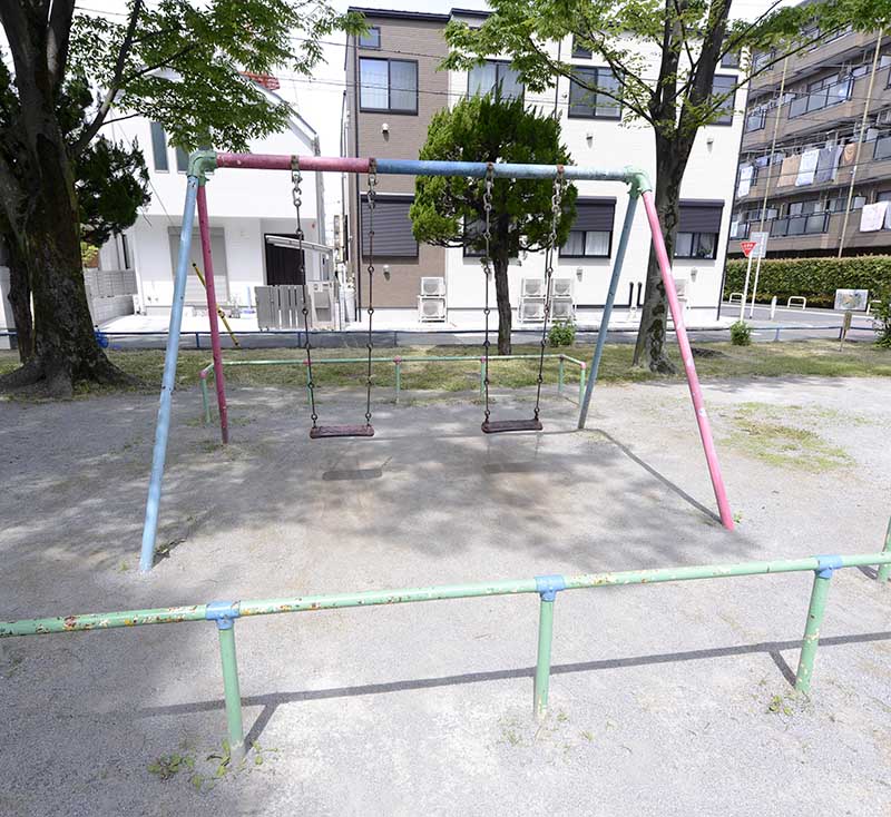 takenoduka3-playground-equipment-1 ブランコ(竹の塚第三公園)