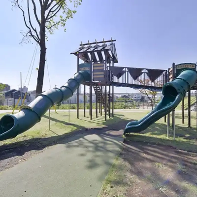 冒険の丘「樹上の小道」（舎人公園）